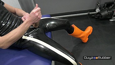 Guyzin2rubber, Rubber n Boots: Quickie in Orange Wellies