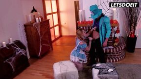 Halloween Cosplay Photoshoot Turns Sexual #Hallowin2025