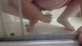 Orgassmuss in the Shower
