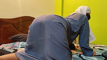 Malaysian Hijab Girl With Brother-In-Law Fucked Very Hard In Doggystyle