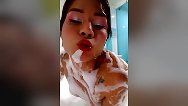 TS Angelique - Bubble bath with final cum ? - very exclusive video - full version