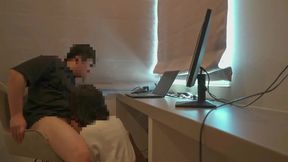 【個人撮影】#32 エンW不倫CH またまたやっちゃいました。リアルリモート会議中のぺろぺろ奉仕。。生挿入して中出しする不倫カップルの日常／Japanese amateur /日本人/japanes