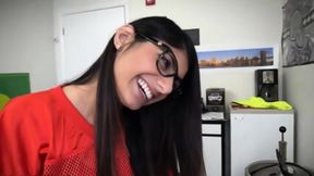 Double-tailed Arab babe Mia Khalifa unleashes wild 2024 debut XXX extravaganza: EP.1