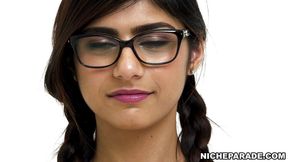 Mia Khalifa intimate, sensual experience