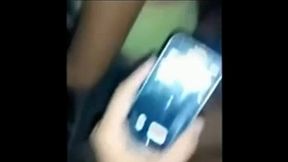 Novinha chupa e da o rabo para o corno e o amigo na construcao