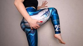 pawg in spandex leggings wiggles her ass in your face