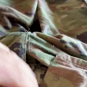 Horny army specialist jerks off wearing his sarge&#039;s boxers under his uniform customizing some briefs!