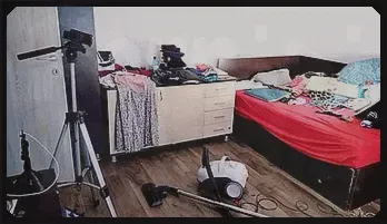 Emma's Handjob Delight - Steamy Amateur Fun