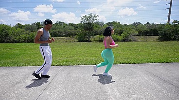 Lissa Aires’ Giant Super Ass