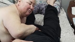 Mother-in-law caresses my cock with her mouth until cumshot