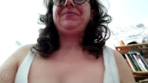 Dildo rosa con succionador