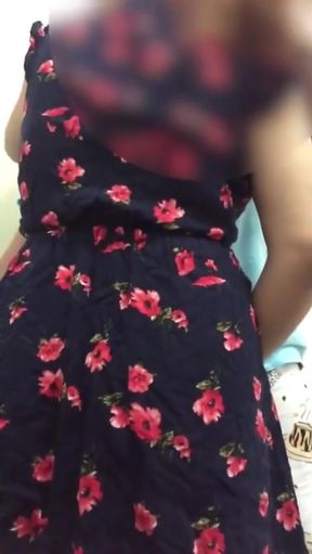 I Seduce a Delivery Man by Letting Him Use My Bathroom