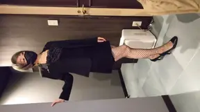 MILF Cosplay Masturbation