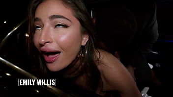 EMILY WILLIS GETS FUCKED IN THE STREETS OF LOS ANGELES