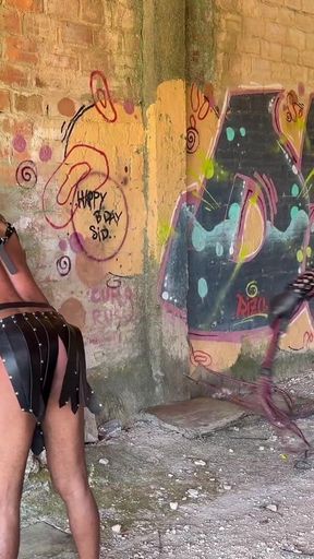 Empressbellasadic Punishing Slave with Whip