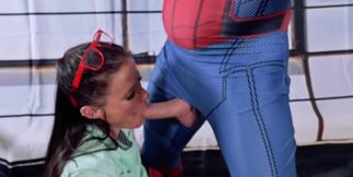 Sofie Marie as Aunt Mae is the best casting decision