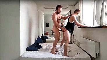Mature muscled man bareback fucks his young athletic boyfriend, vol. 2