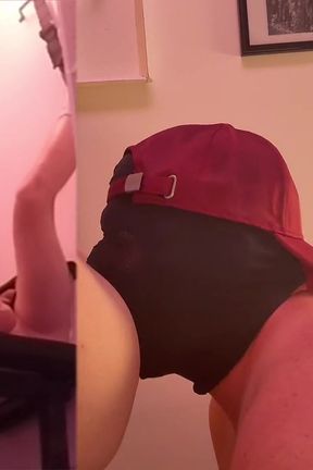 The Gloryhole Climax Does He Feel It Coming?