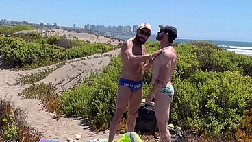 Aventura de cruising en la playa que no vas a olvidar