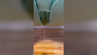 I pissing inside my yoga leggings...you want them ?