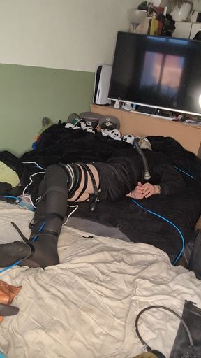 enyoing my vibrator and inflatebel but plug