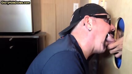 Gloryhole gay enjoys fucking wildly in tight anal hole