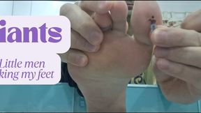 Giants: Little man licks my fingers