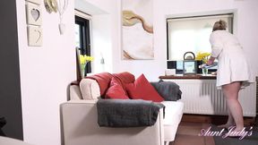 Mature BBW Landlady Katherina sucks my cock (POV)