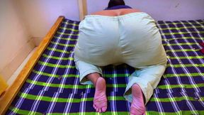 Collage Girl Start Live Show in hostel when she was horny