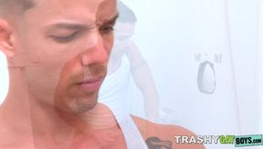 Muscled dude Nic Sahara takes a glory hole and loves every sensual moments