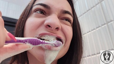 4K DENTAL HYGIENIST ROUTINE MOUTH FETISH CLOSEUPS NAKED