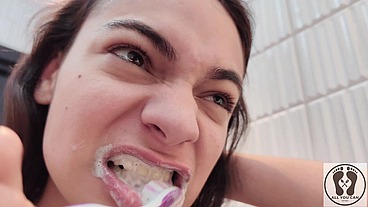 4K DENTAL HYGIENIST ROUTINE MOUTH FETISH CLOSEUPS NAKED