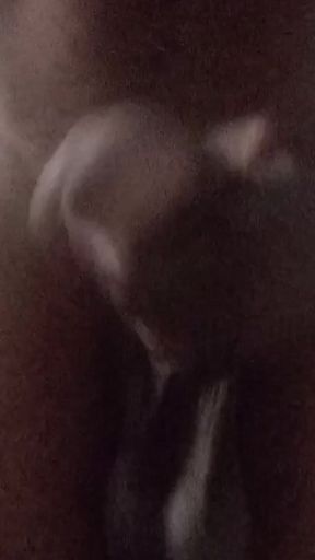 Londiq's Bathroom Masturbation and Cum