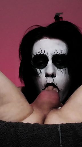 Black Metal Goth Deepthroats so Good That She Gets Two Throatpies