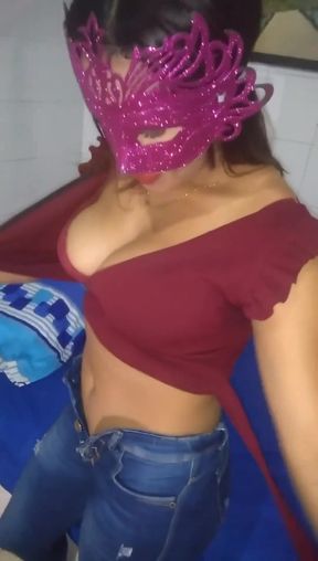 My friend's whore came to visit New York and is already fucking in her juicy ass