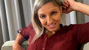 Sexy Foot Teasing the CEO featuring Lora Cross (Part 2) - 720 wmv