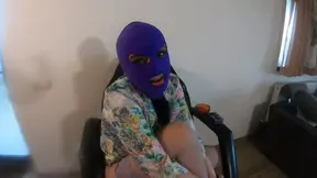 Verified MILFycalla takes it on the couch