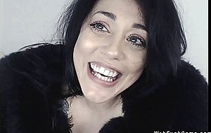 Natural huge tits babe on webcam