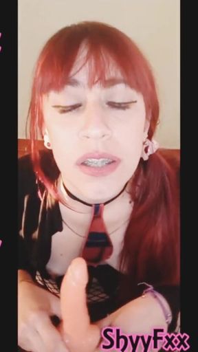 Shyyfxx Din Sluttede Skolepige Sutter Lrerens Pik JOI