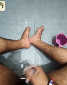 Giving Handjob to my dick