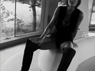 Blake Mitchell: an Outstanding mother I'd like to fuck Who Wishes to Feel the Climax Inside of Her...