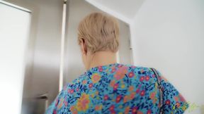 Neighbor MILF Wants a Ride - Ryan Keely