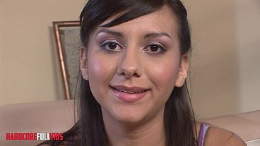 Natural Titted Hottie Savors Intense Blowjob Sessions