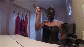 deep throat in my bathroom before ending up cumming in my hand