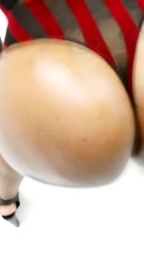 Dick swallowing booty