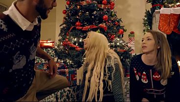 Della Cate &amp_ Daisy Fox Moan &quot_Stepbro We Wanna Get So Wet Blast Our Tight Pussies&quot_