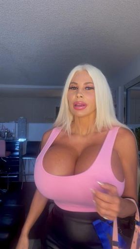New Try on haul video changing different bras