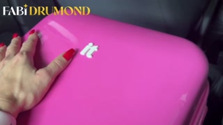 Blonde milf provoked the Uber and ended up having good sex in her house