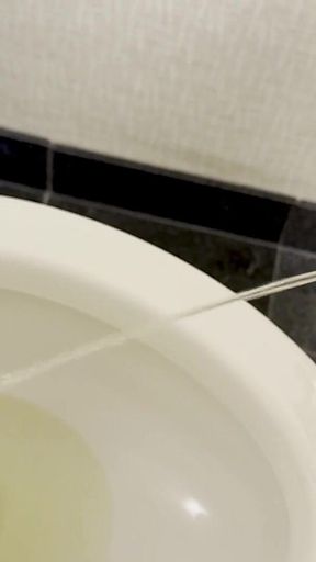 White Guy Wants to Pee on You