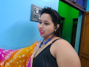 Sister-in-law took out pussy water from cucumber